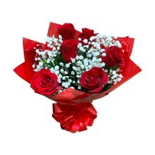Buquê de 7 Rosas Vermelhas e Egipisofila