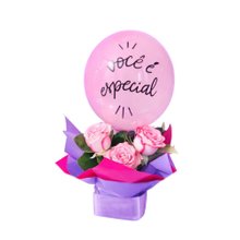 Arranjo Com Rosas e Balão Você é Especial 