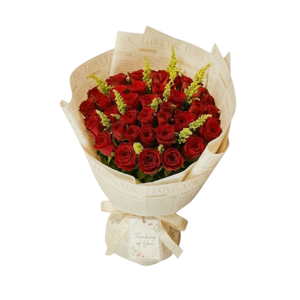 Buquê de Rosas Vermelhas Naturais e Folhagem 30 botões