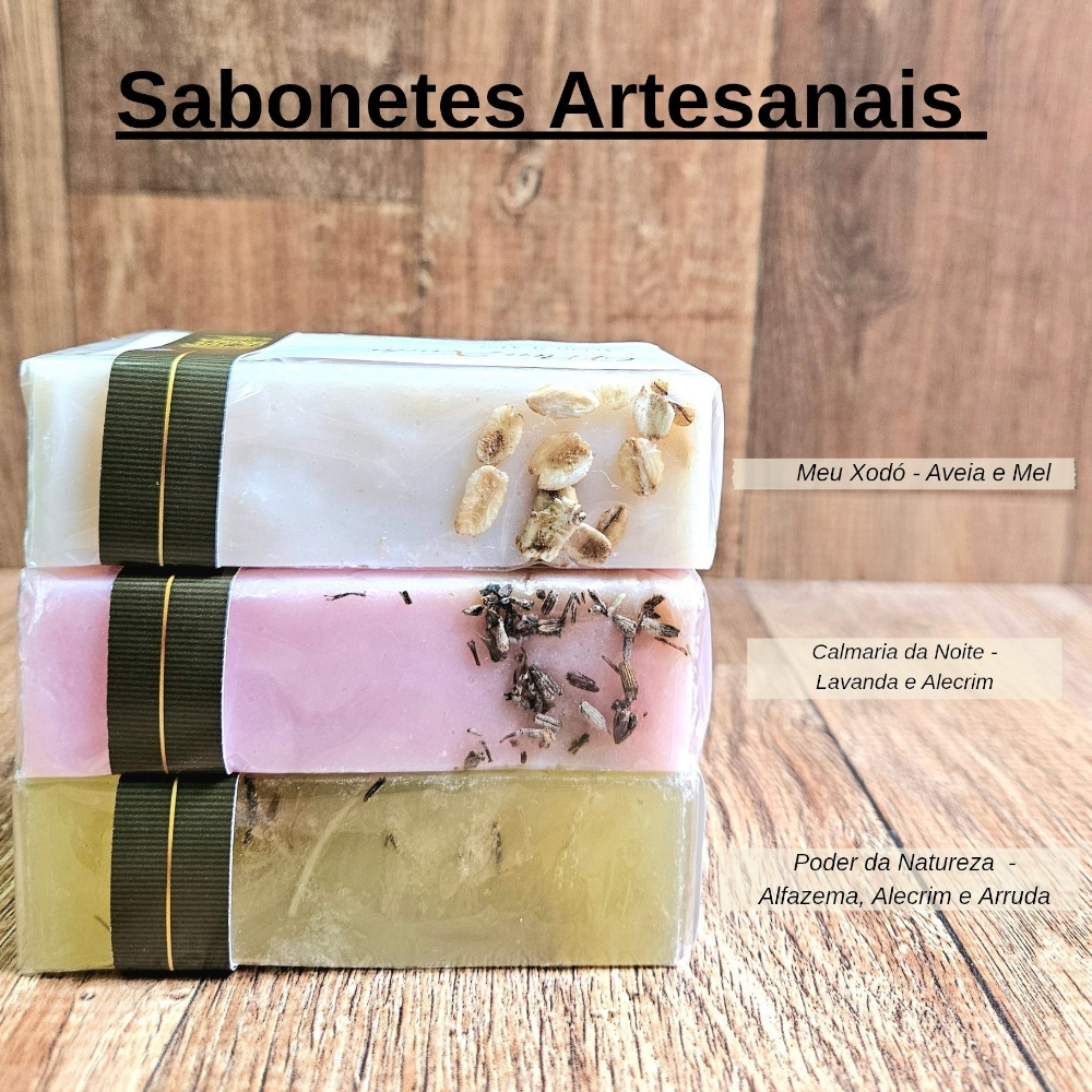 Kit Caixote 3 Sabonetes Artesanais e Bucha para Banho