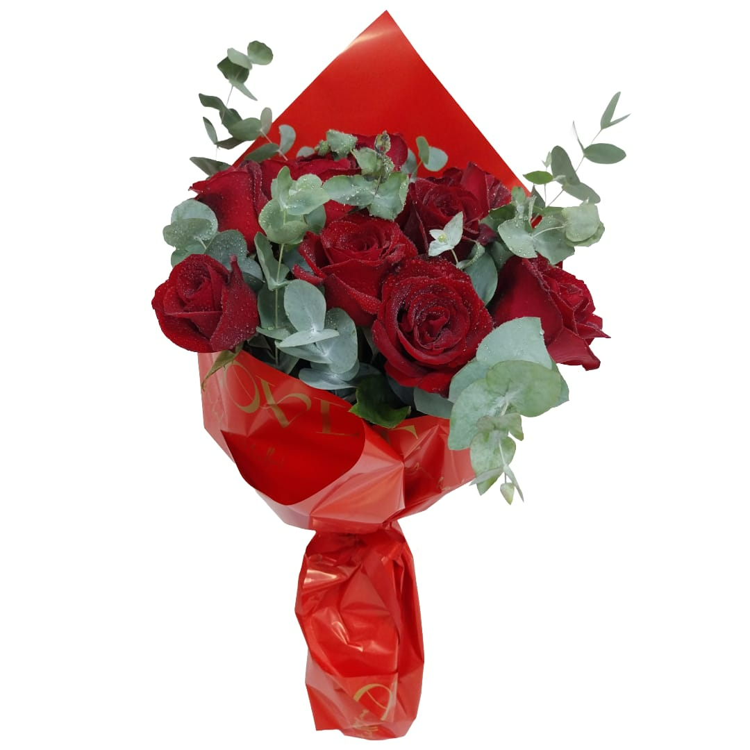 Buquê Carinho Rosas e Eucalipto