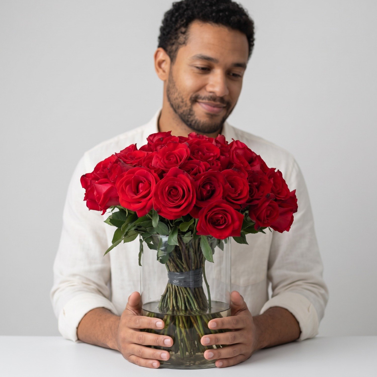 Arranjo Minha Vida com 100 Rosas no Vaso 