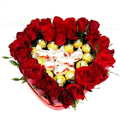 Coração Luxo Grande de Rosas e Chocolates