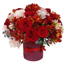 Box Luxo de Rosas Vermelhas e Rosas Rosas