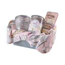 Mini Cesta Xícara Infusora, Bala de Coco e Macarrons