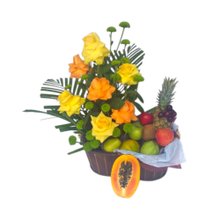 Cesta Saudável Com Frutas e Flores Brasília