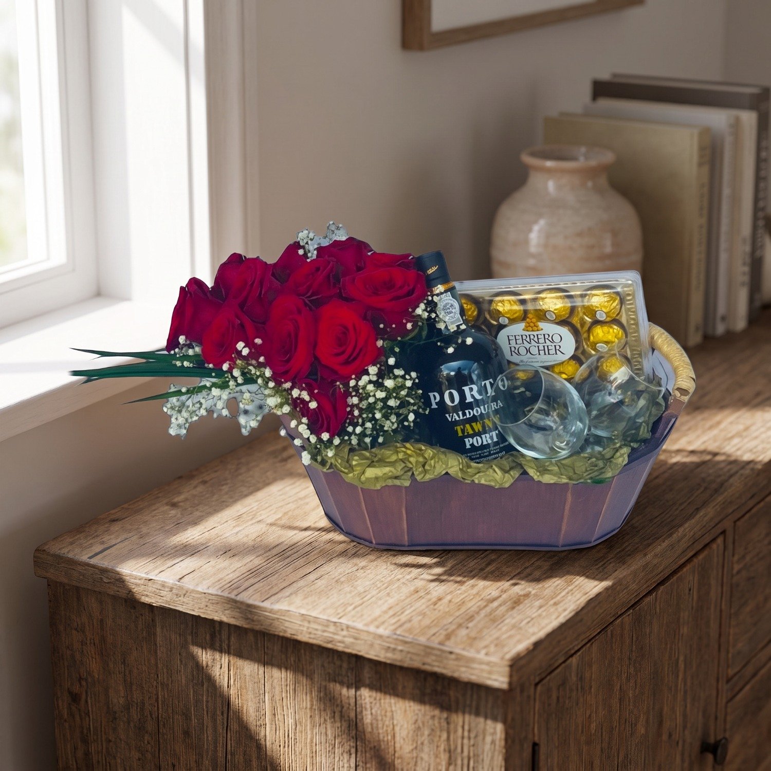 Cesta Com Rosas Vermelhas Vinho do Porto Chocolates