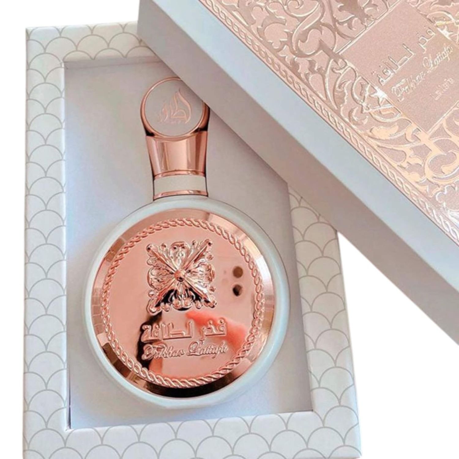 Cesta Presente Fakhar Rose Perfume + Batom Líquido