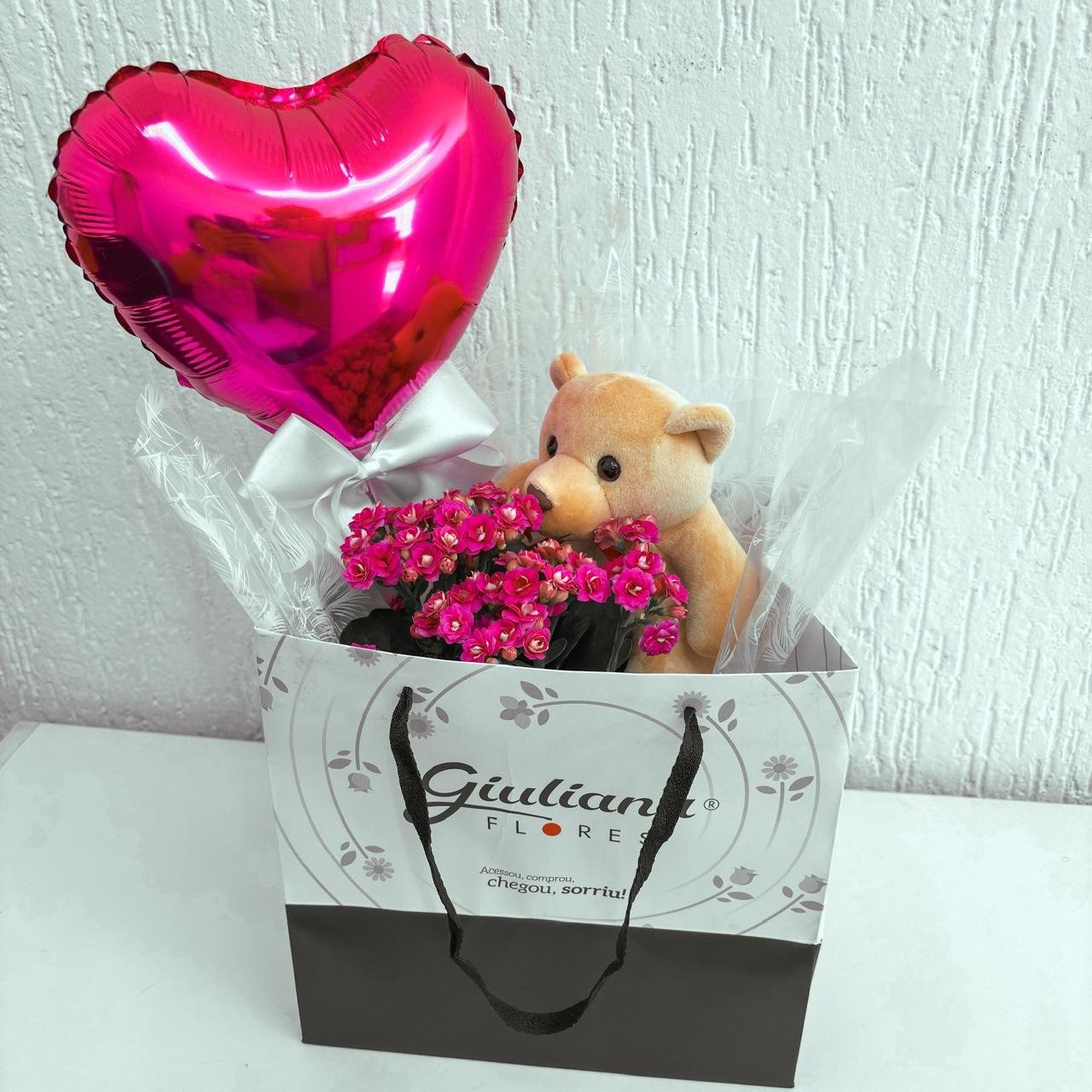 Box Branca Amor com Flor e Pelúcia