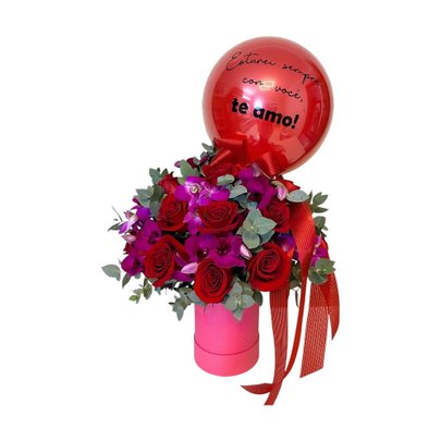 Arranjo de Flores na Caixa Box