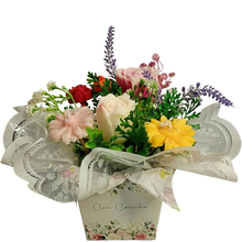 Box Carinho Aromático com Velas e Flores Artificiais