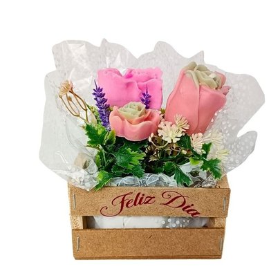 Kit Mini Caixa Coração com Flores e Velas