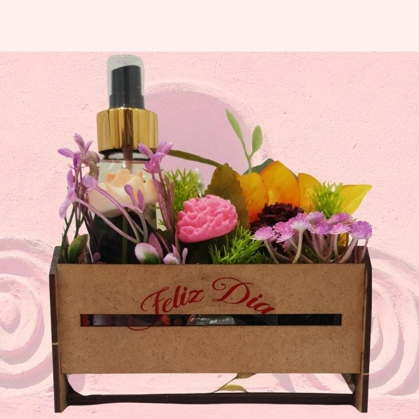 Arranjo Floral com Óleo Trifásico Psyque Feliz Dia