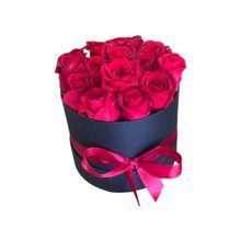 Caixa Box Preta com Rosas Vermelhas Nacionais