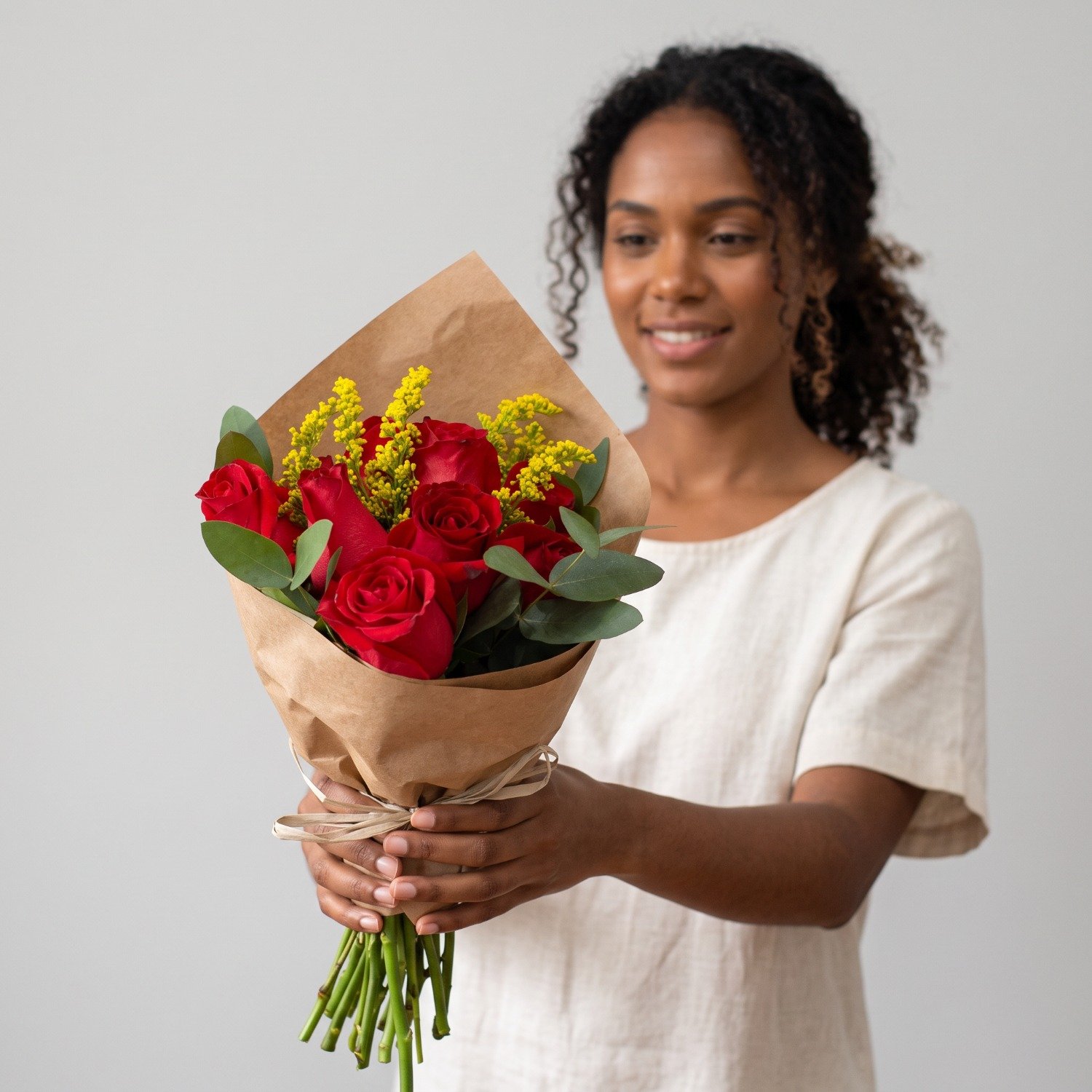 Buquê com Lindas 10 Rosas Vermelhas
