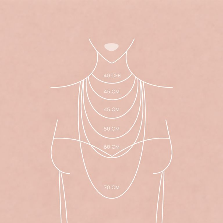 Colar Amuleto Cravejado com Banho em Ouro 