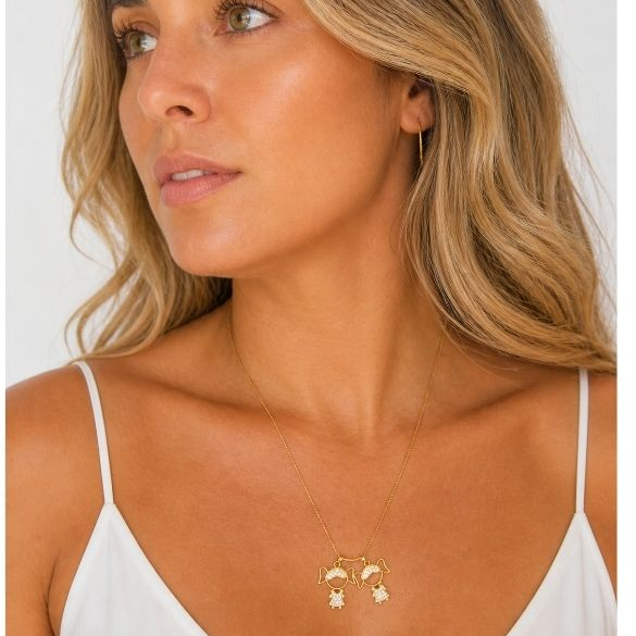 Colar Duas Meninas Cravejada - Banho em Ouro 18k