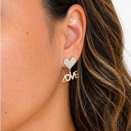 Brinco Coração Love Cravejado Banhado a Ouro 18K