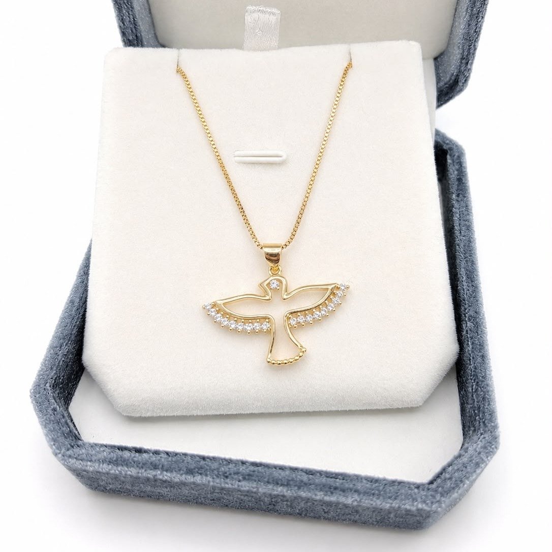 Colar Espírito Santo Cravejado Banhado a Ouro 18K