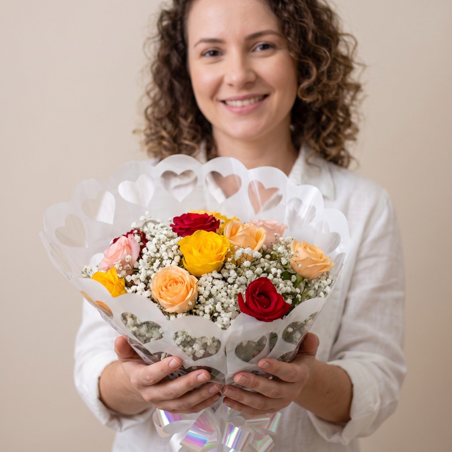 Buquê Tradicional do Amor (12 Rosas Coloridas)