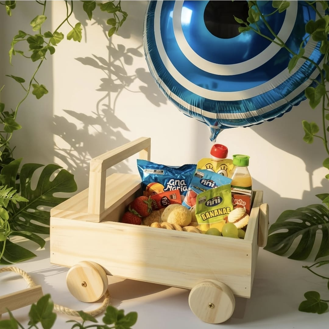 Cesta De Café Da Manhã De Carrinho Menino