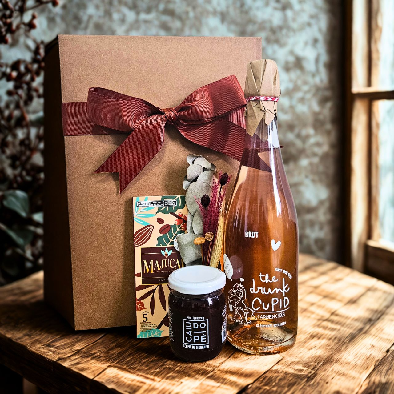 Cesta Romântica com Espumante e Chocolate