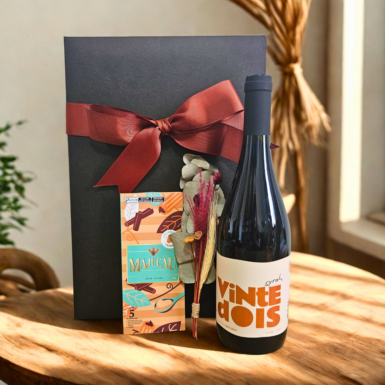 Cesta Vinho Tinto & Chocolate Artesanal