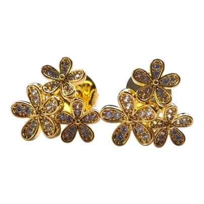 Brinco Dourado Flores Cravejadas