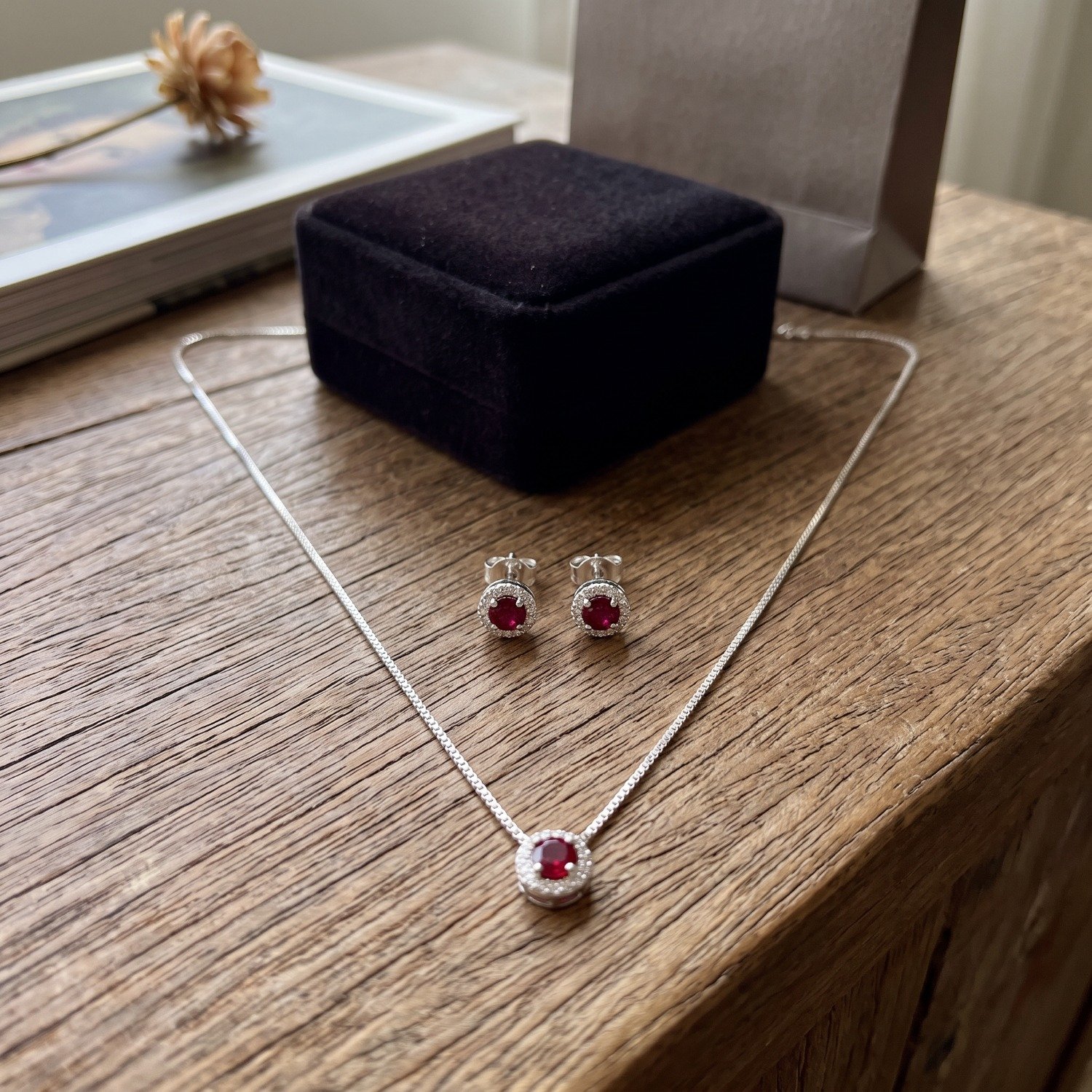 Conjunto Colar Pingente e Brincos Vermelho - Prata 925