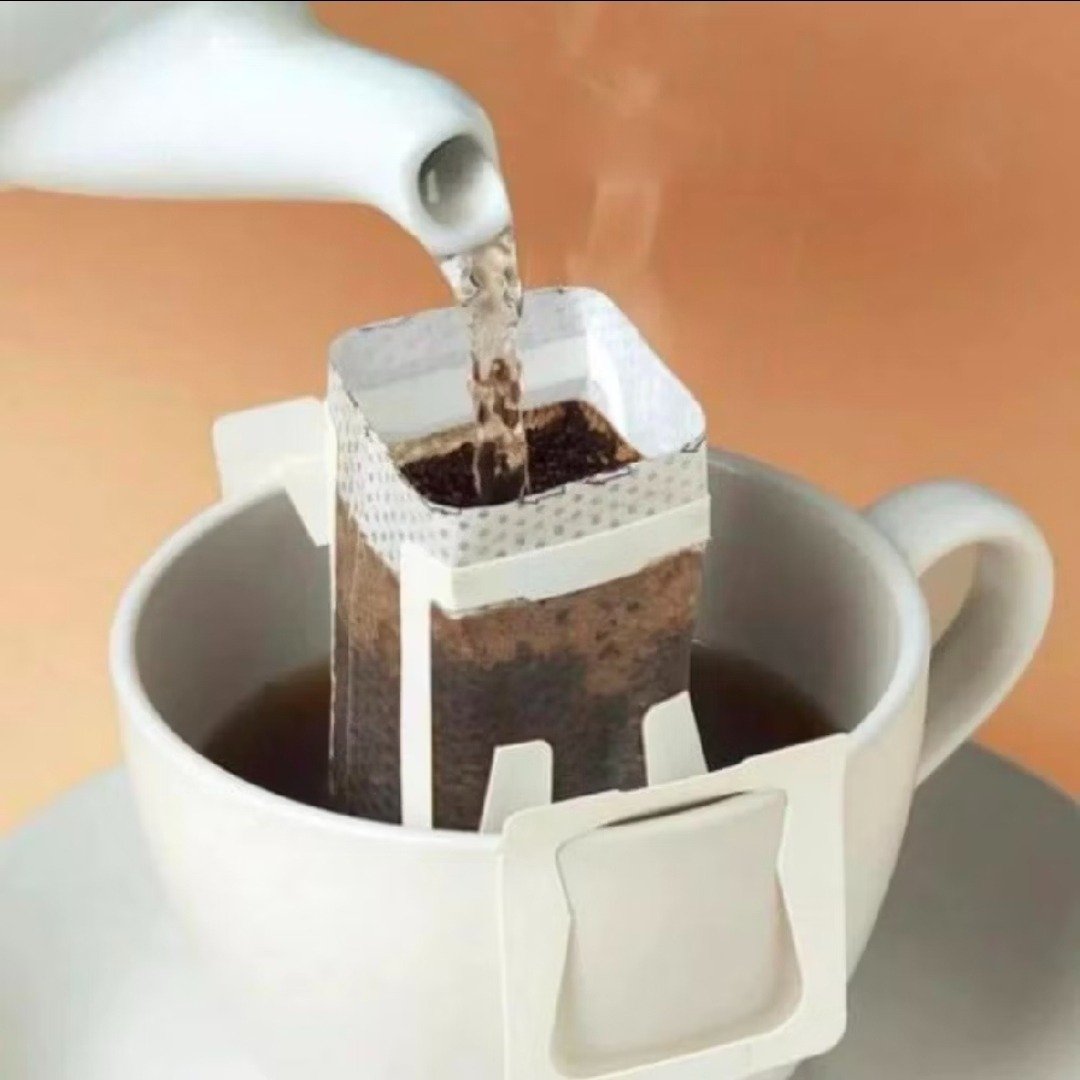 Caixa Especial de Brownie, Xícara e Drip Coffee