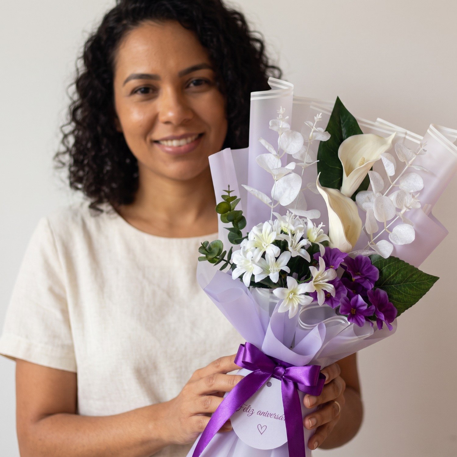 Buquê De Aniversário Com Copo De Leite