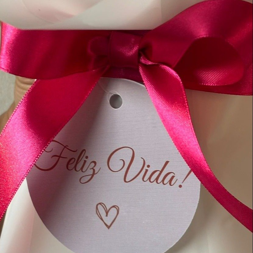 Buquê Com Rosas Cor De Rosa Feliz Vida
