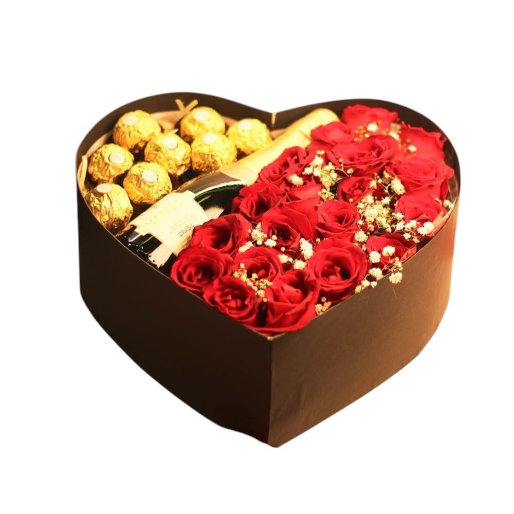 Box Coração com Rosas Vermelhas, Espumante e Ferrero 