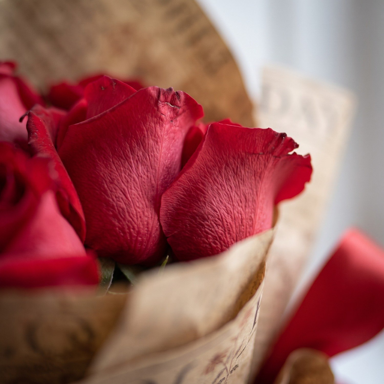 Buquê 10 Rosas no kraft
