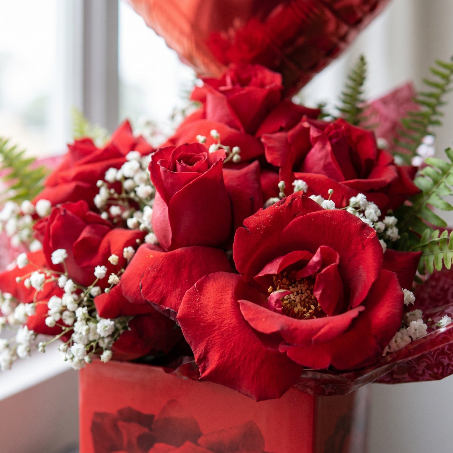 Arranjo  de Rosas  Vermelhas, com balão