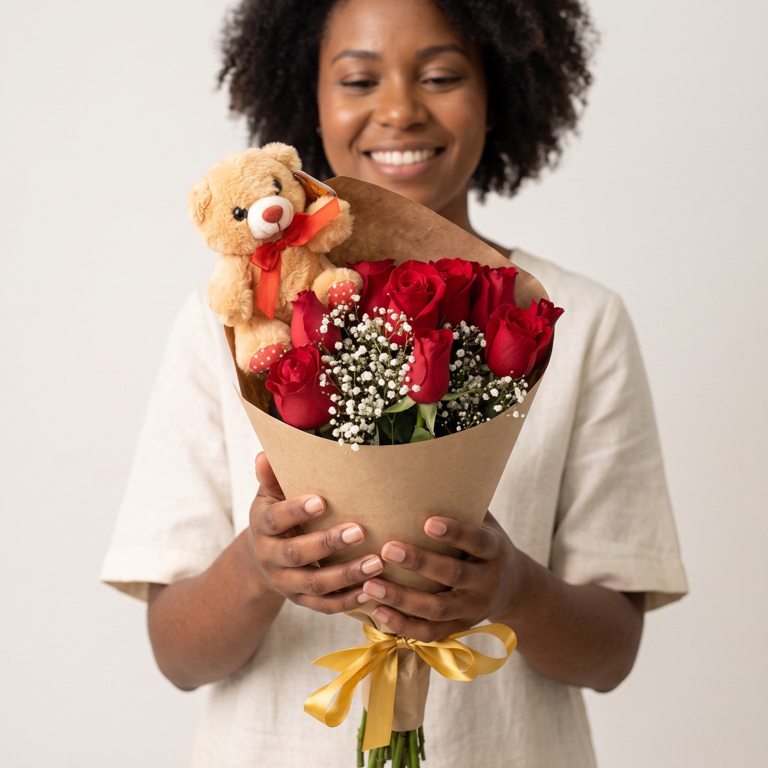 Buquê de Rosas Vermelhas com Urso de Pelúcia