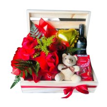 Cesta de Amor Chocolate Vinho e Carinho