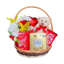 Cesta Afeto Alegria Rosas e Chocolates 