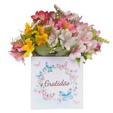 Box Gratidão com Astromélias