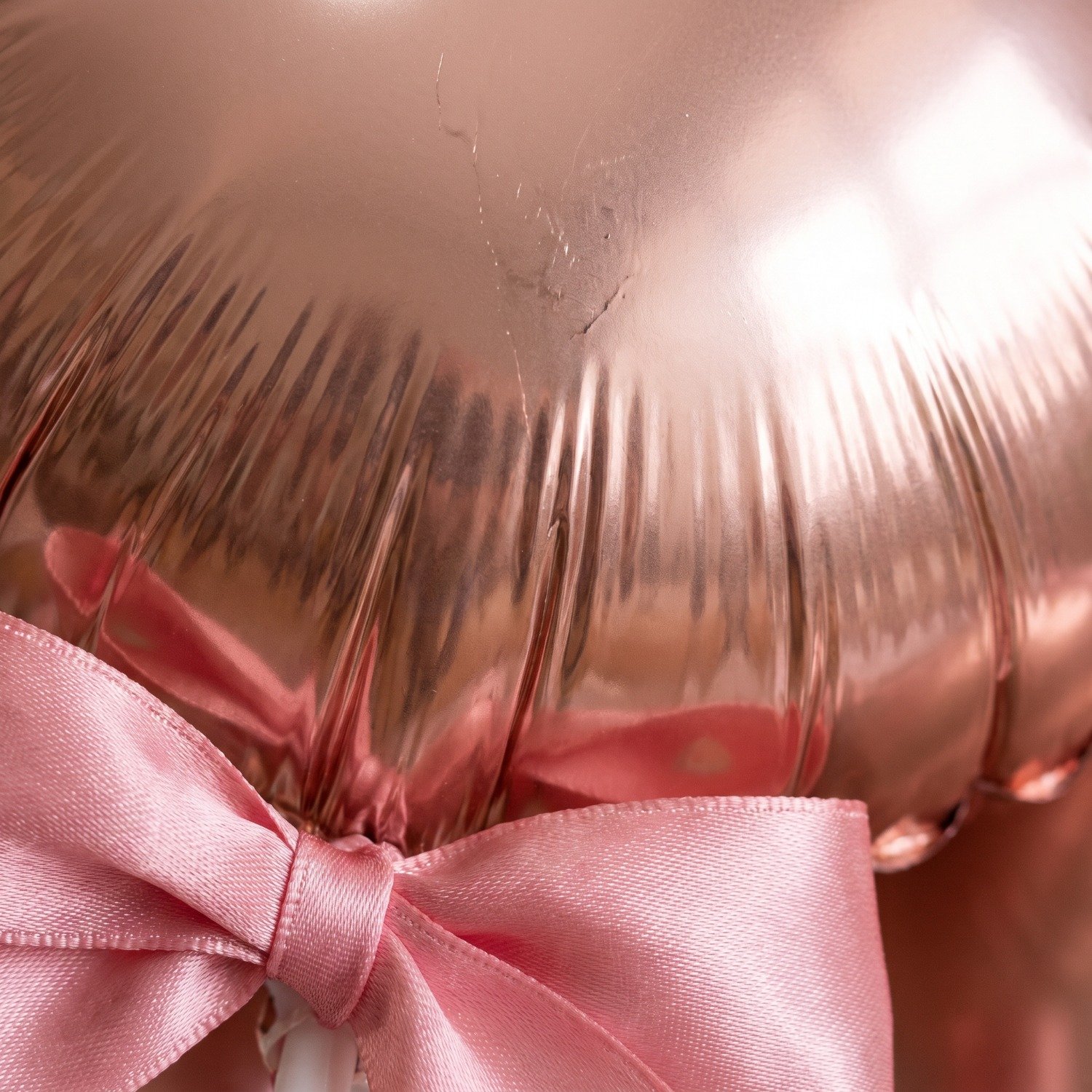 Cesta de Aniversário com Balão Parabéns
