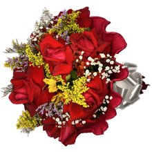 Buquê Luxuoso de 8 Rosas Vermelhas Equatorianas