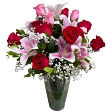 Vaso de Rosas e Lírios