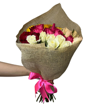 Buquê Luxuoso Mix de Rosas