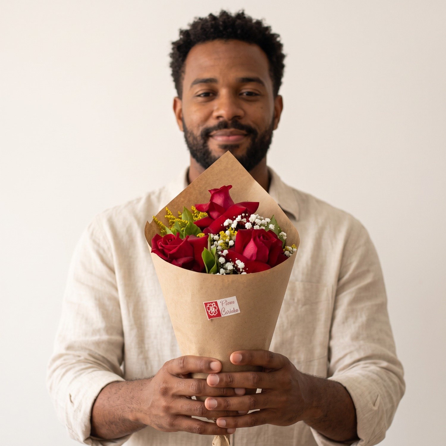 Buquê 3 Rosas Vermelhas No Papel kraft 