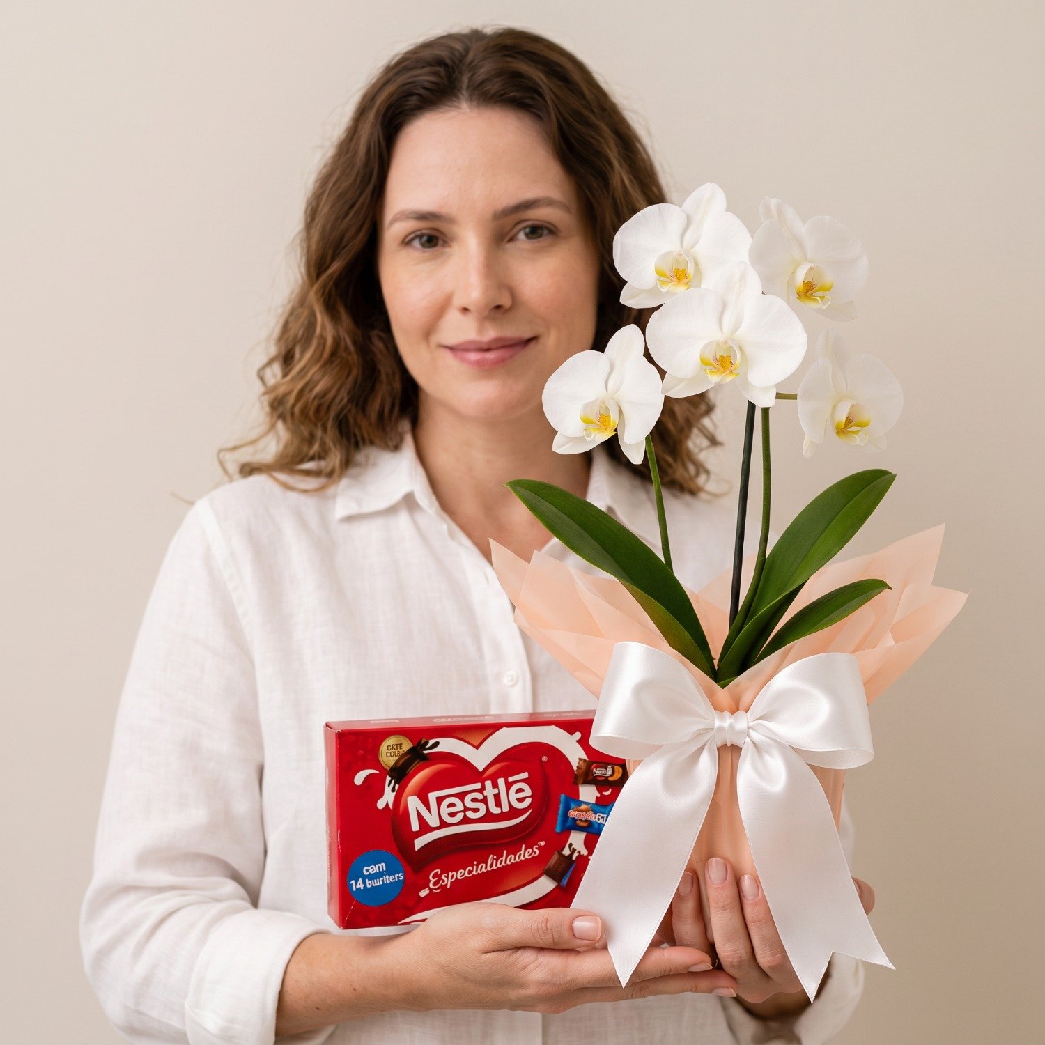 Bela Orquídea Branca com Chocolate