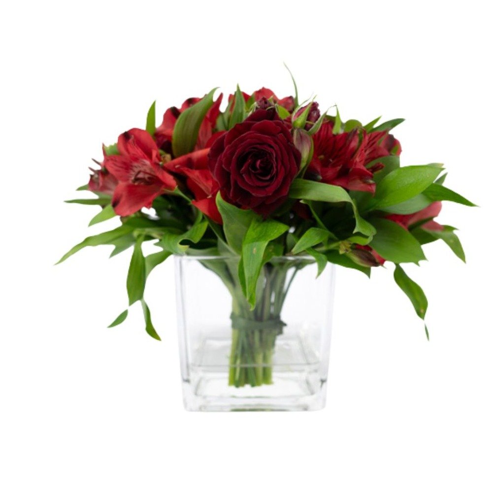 Arranjo de Flores Vermelhas no Vaso 