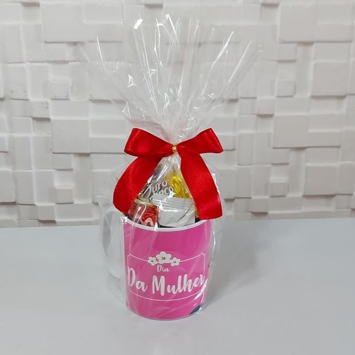 Caneca Dia das Mulheres com Chocolates
