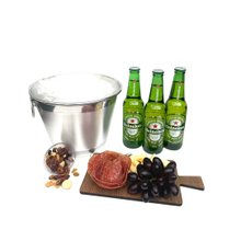 Balde de Cerveja com Petisco e Tábua de Frios