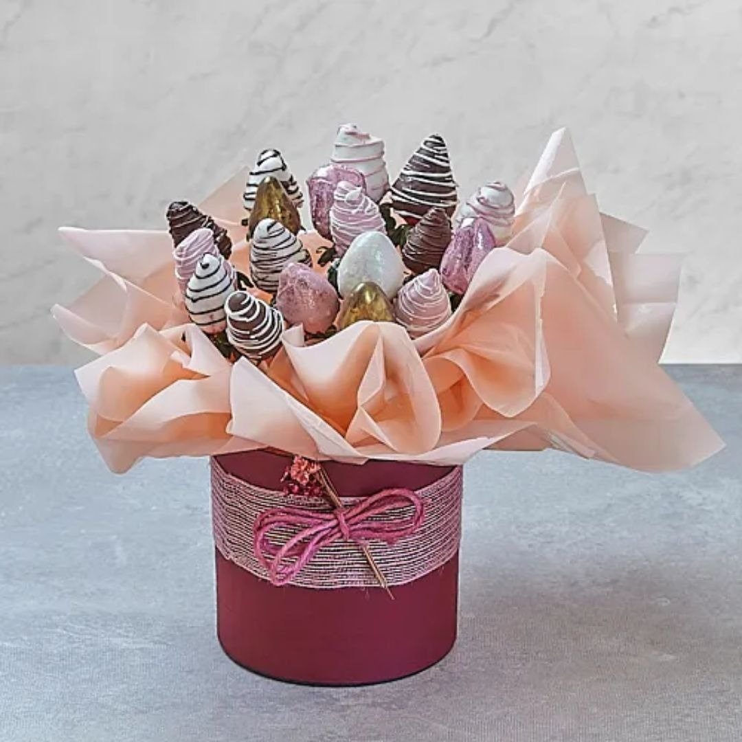 Cesta Buque de Morangos com Chocolate Gold