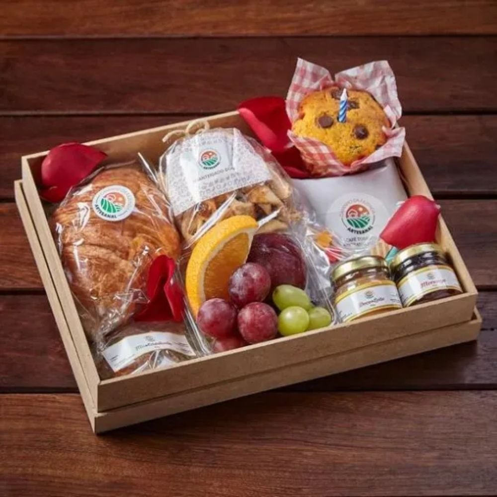 Cesta de Café da Manhã Aniversário Amanhecer Muffin